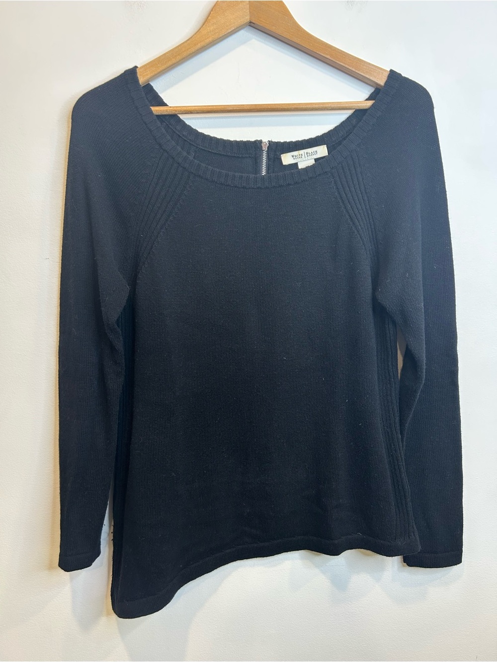 White House Black Market Asymmetrical Hem Knit Sweater Zipper Back Black Cotton